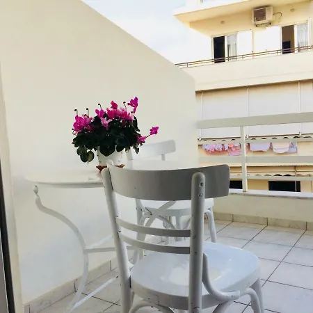 Korona βeach αpartments *