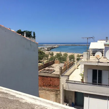 Korona βeach αpartments *