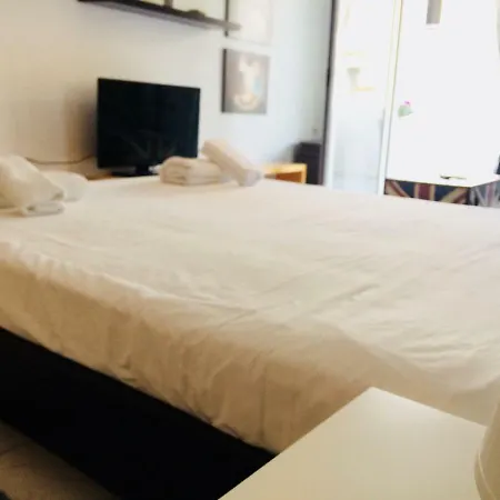 Korona βeach αpartments * Rethymno (Crete)