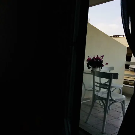 Korona βeach αpartments Rethymno (Crete)